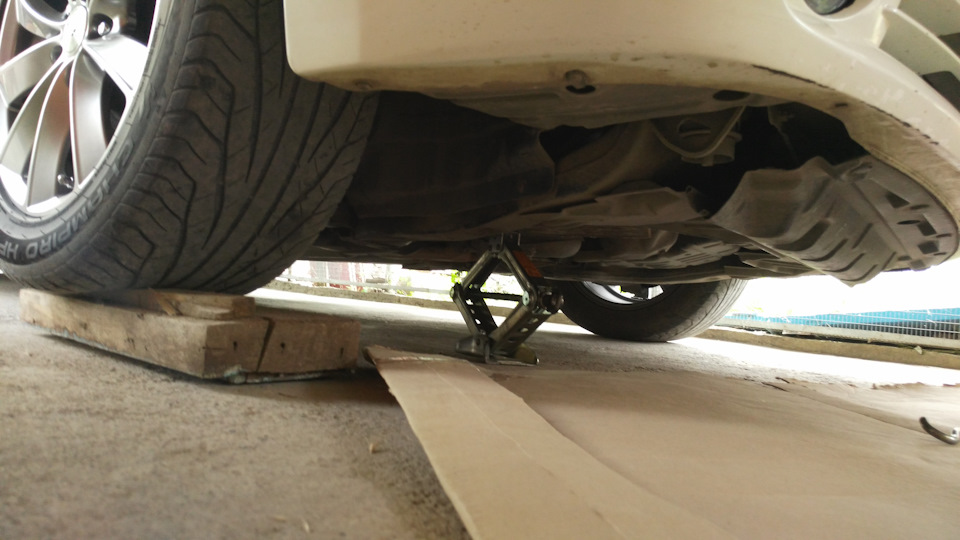 Замена правой подушки двигателя. — DRIVE2