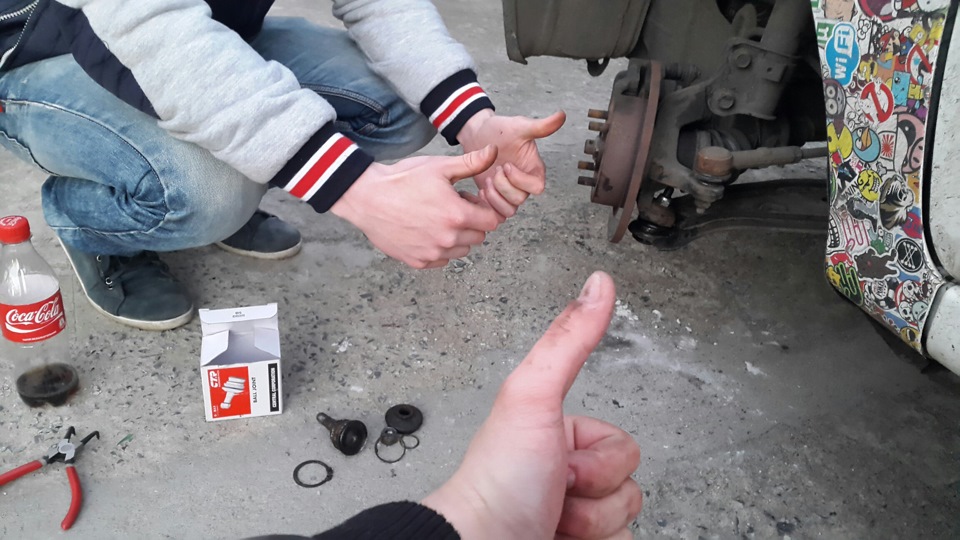 Как снять шаровую на ниссан