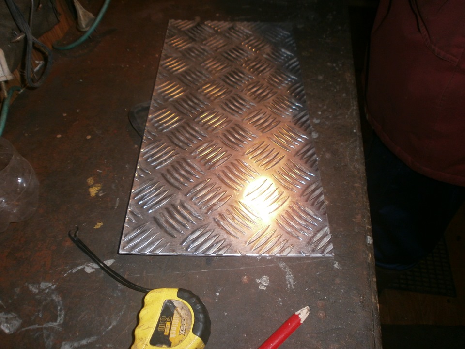 Накладки на педали и люк коробки передач… — ГАЗ Газель, 2,9 л, 2005 ...