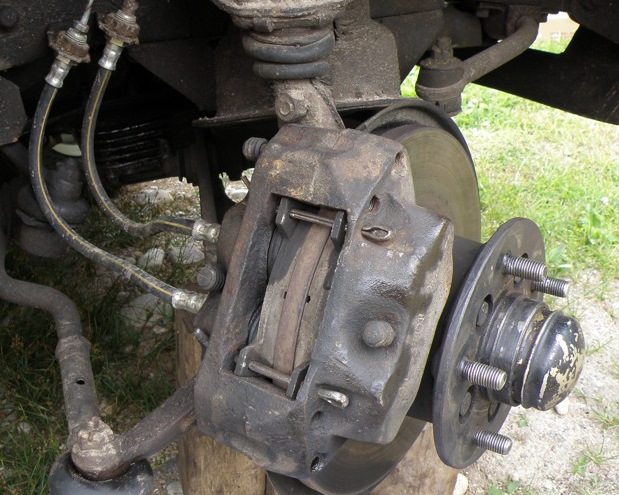 Как погасить сигнальную лампу тормоза на щитке приборов Москвич 2140 ...