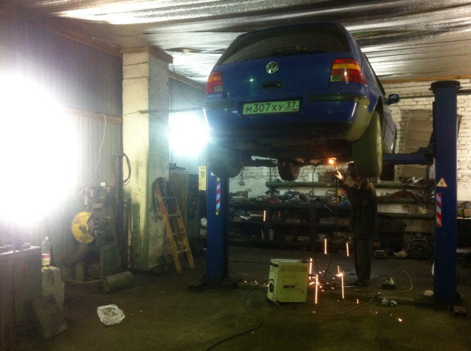 Вырезаем катализатор! — Volkswagen Golf Mk4, 1,4 л, 2001 года | своими ...