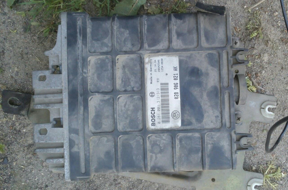 Запчасти на фото: 028906021AK. Фото в бортжурнале Volkswagen Passat B4