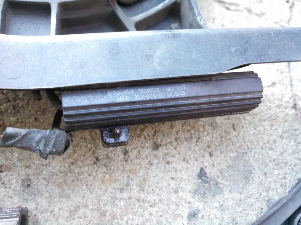 Фото в бортжурнале BMW 5 series Touring (E39). Запчасти на фото: S3003