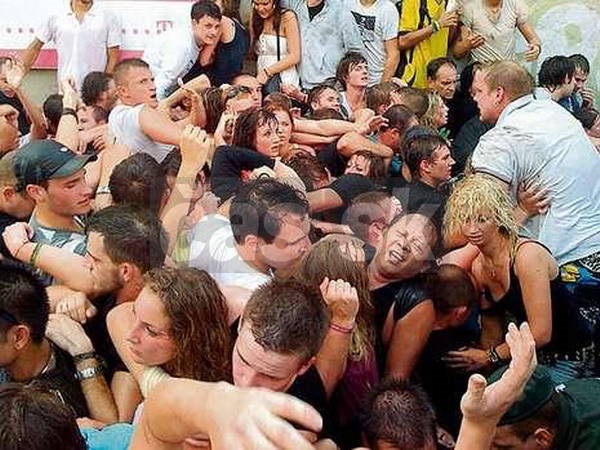 porno-kak-ekstremalniy-otsos-tolpoy-tolstim