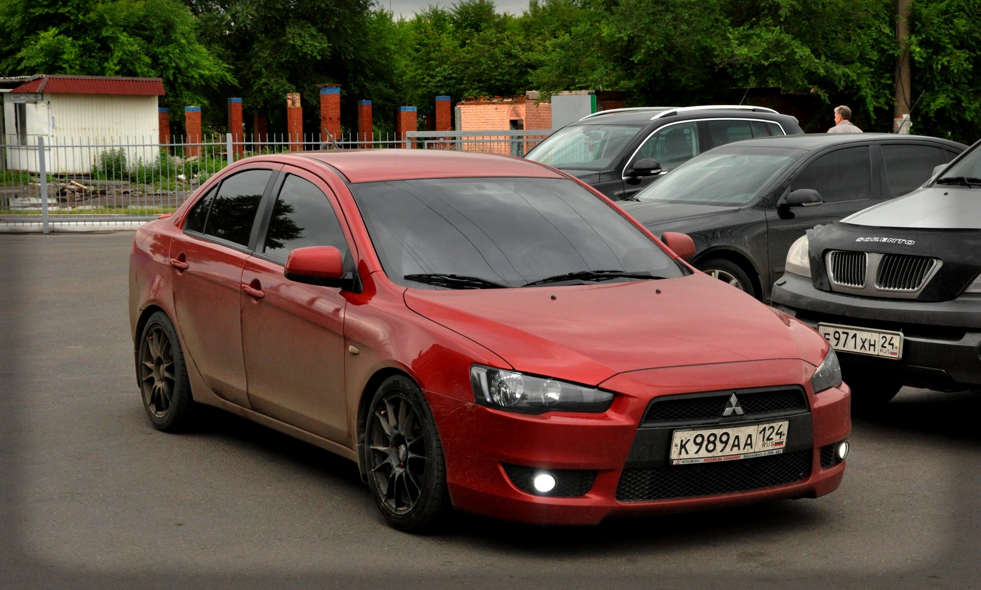 Mitsubishi Lancer 10 красный