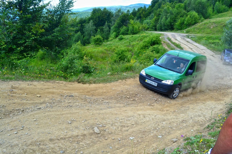 Фото в бортжурнале Opel Combo C
