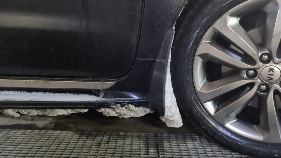 Фото в бортжурнале KIA Carnival (3G)