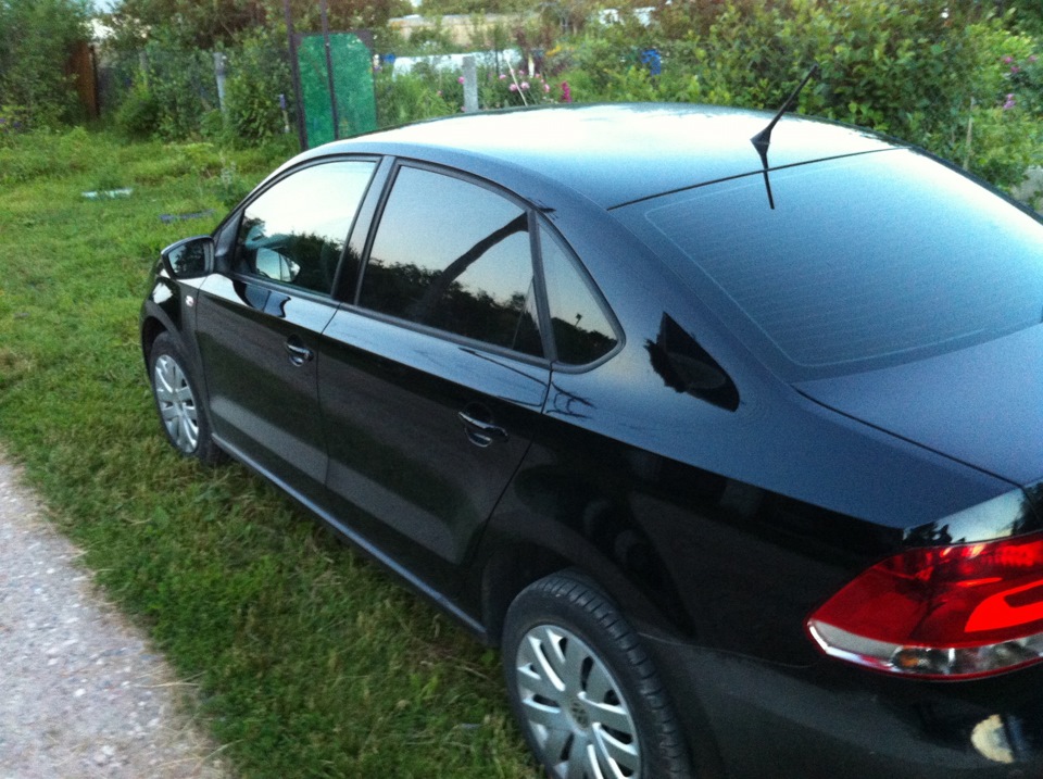 Немного ништячков — Volkswagen Polo Sedan, 1,6 л, 2013 года ...