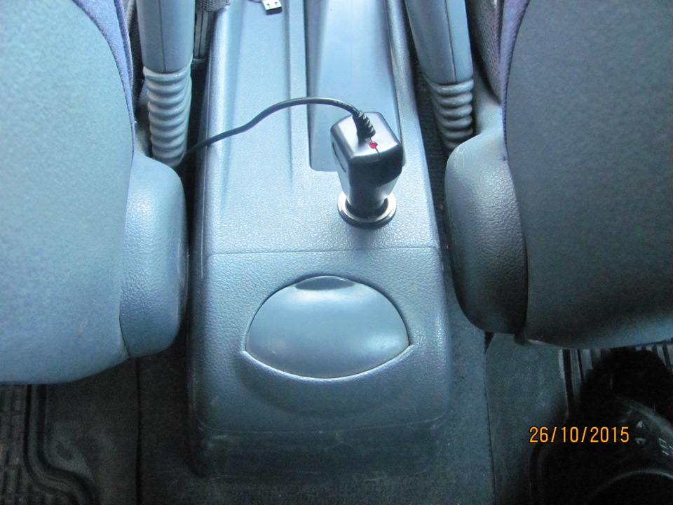 Гнездо 12 вольт. — FIAT Bravo I, 1996 года | аксессуары | DRIVE2