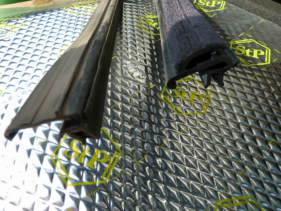 замена штатных бархоток на резиновые — Lada Приора хэтчбек, 1,6 л, 2012 ...