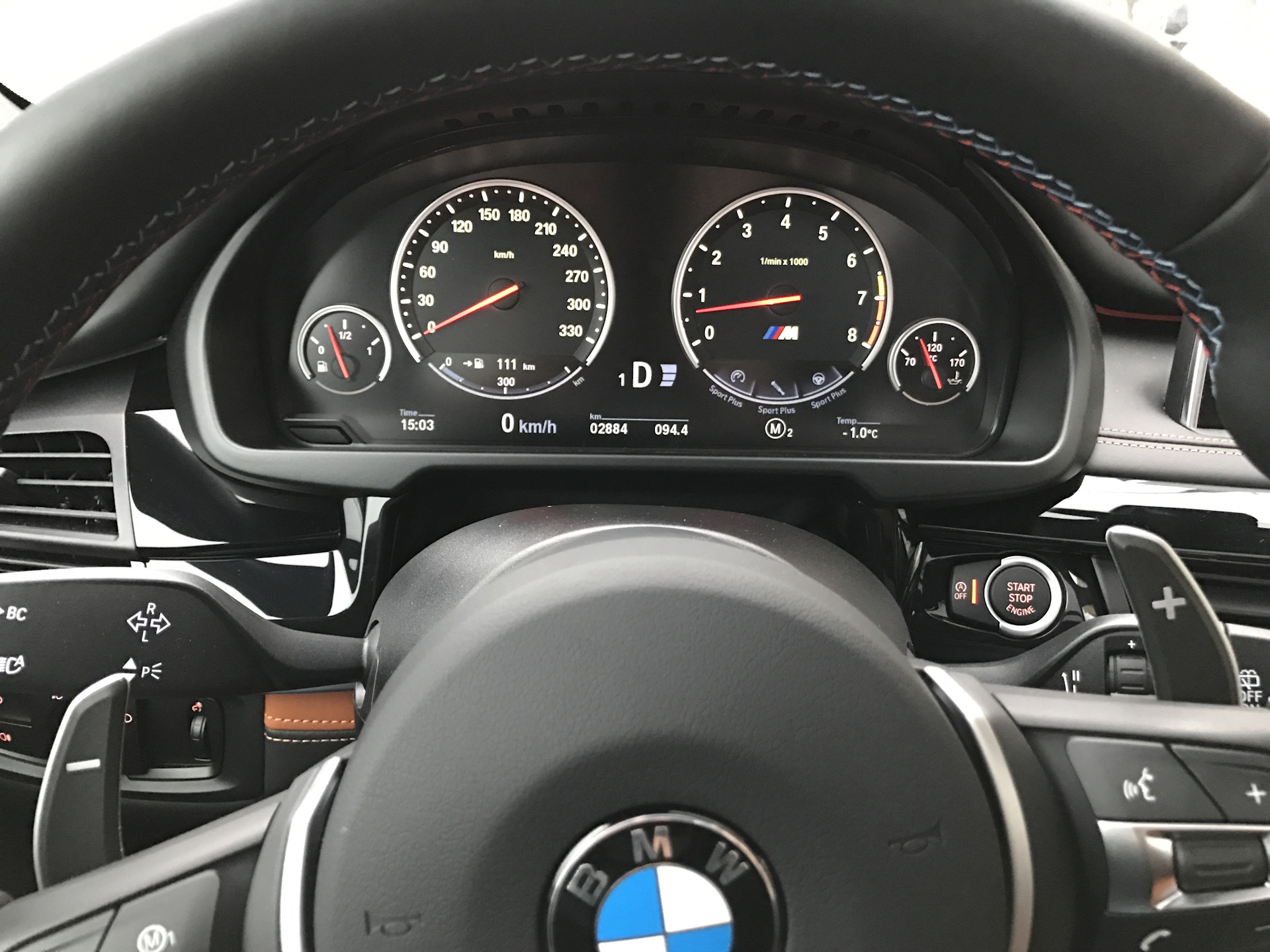 Приборная панель bmw x6. Спидометр х5. Спидометр bmw x5 m. Приборная панель бмв м5 ф90. Спидометр bmw x5 e70.