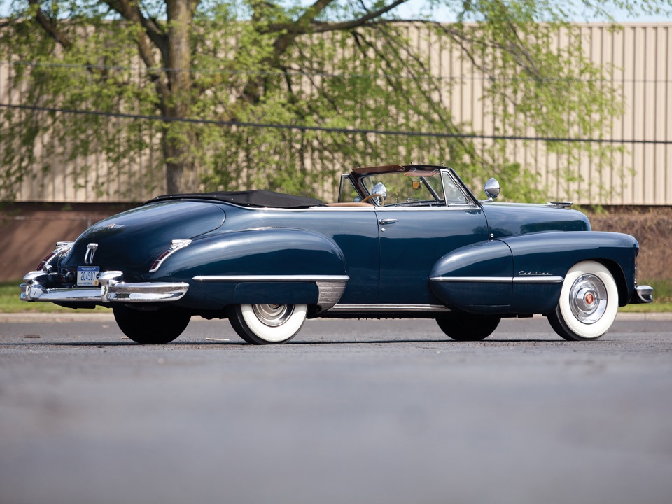 Автомобиль cadillac 1962 года