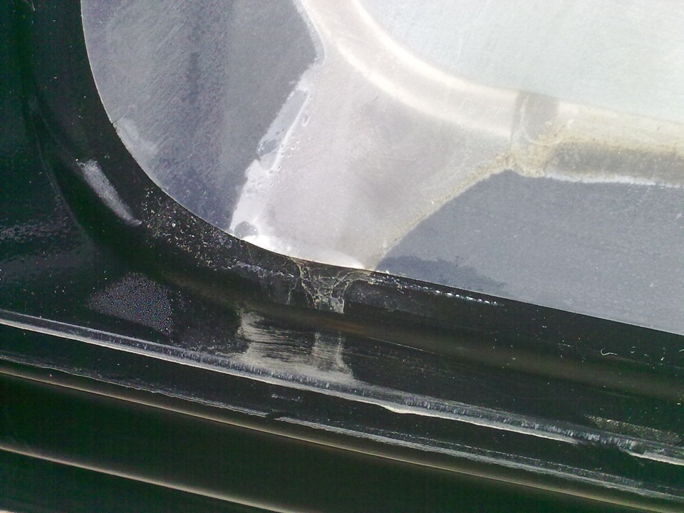 Вода в салоне. Конденсат на входной металлической двери. Протекает душевая кабинка. Железная дверь промерзает входная. Дастер 2.