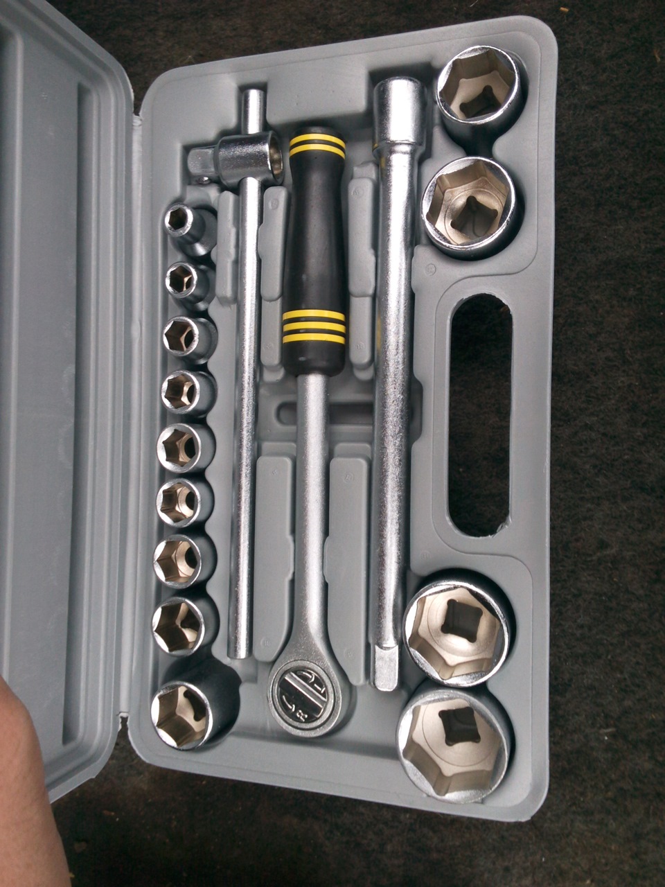 Набор шоферского инструмента — Nissan Sunny (B14), 1,4 л, 1994 года ...