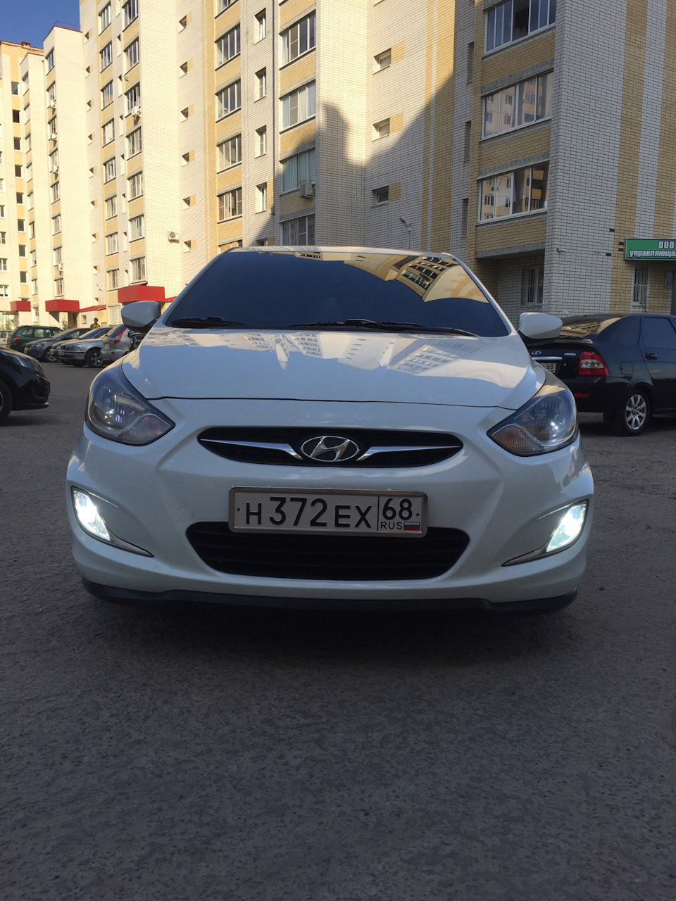 Установка губы на передний бампер — Hyundai Solaris, 1,6 л, 2013 года ...
