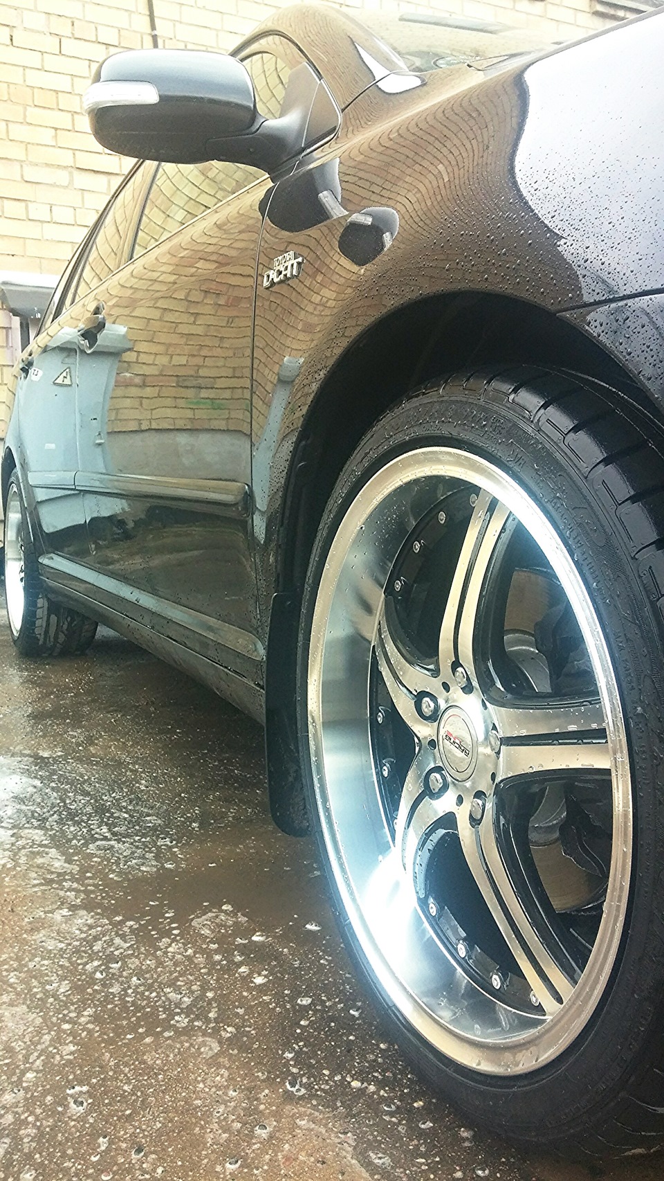 Вот так) — Toyota Avensis II