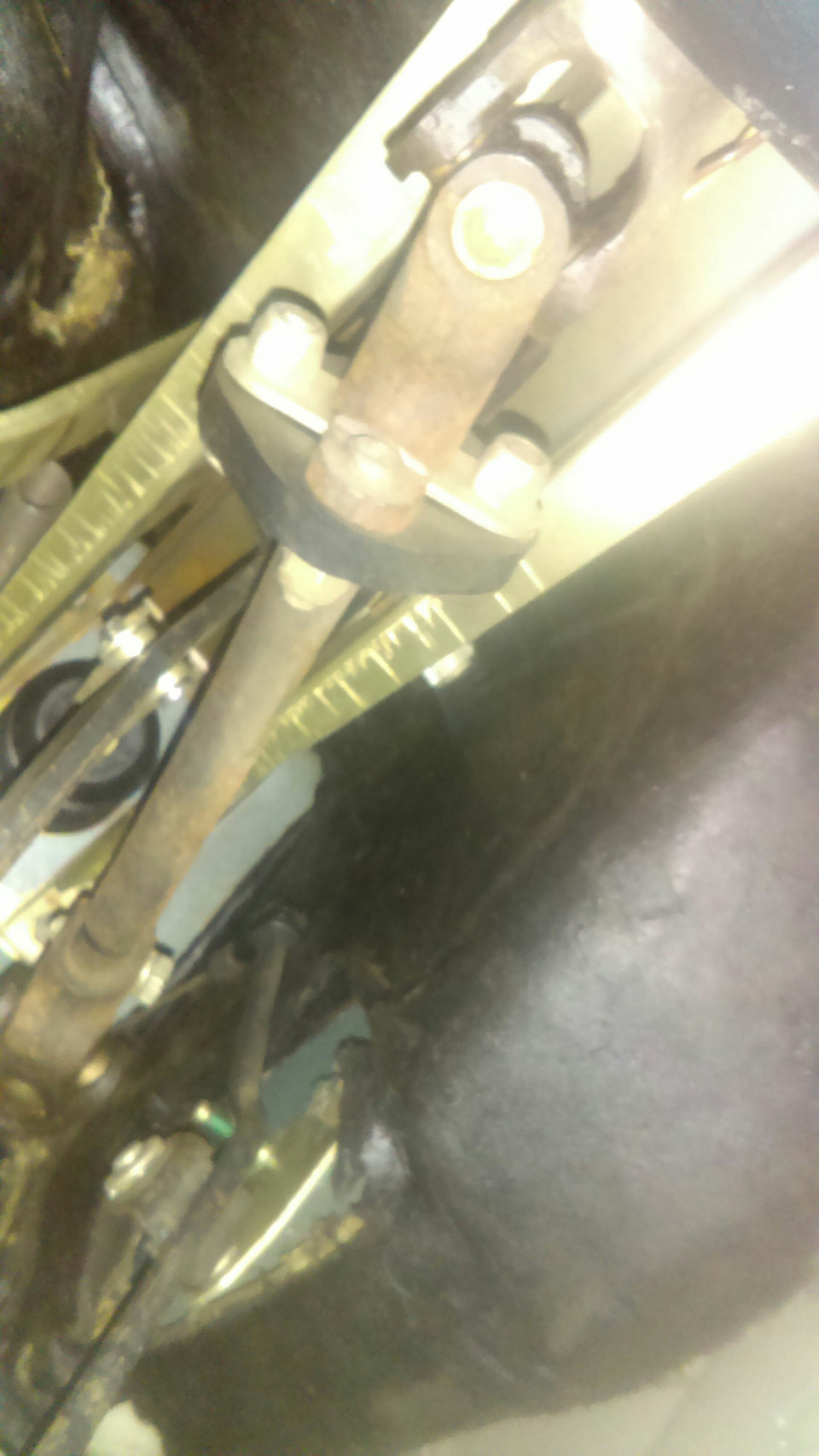 Залипает педаль тормоза — Москвич 2141, 1,5 л, 1999 года | поломка | DRIVE2