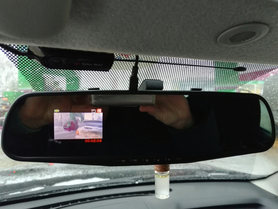 Регистратор от плафона — Nissan Terrano III, 2 л, 2015 года ...