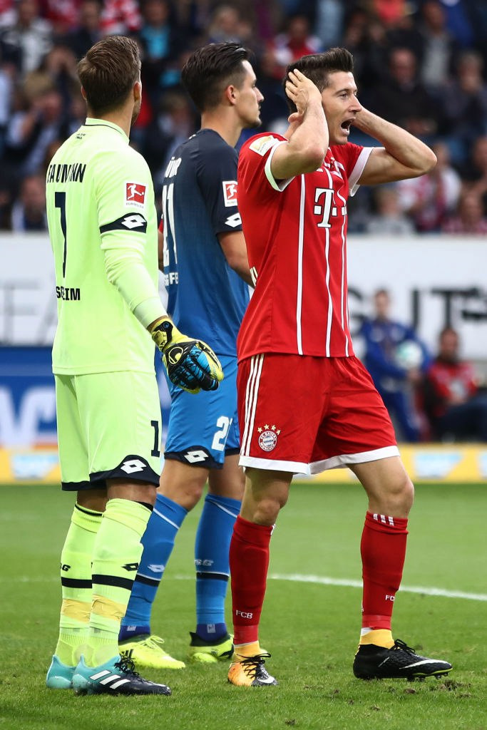 Боруссия м-5 -0 бавария. Нуссаир мазрауи. Бавария менхенгладбах. Бавария хоффенхайм. Бавария проиграла.