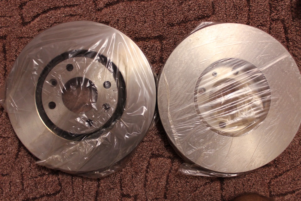 Тормозные диски и новый свет. — Peugeot 308 (1G), 1,6 л, 2008 года ...