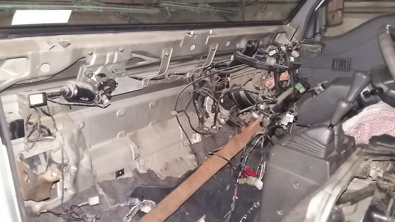 демонтаж печки делики. делика p35w система отопителя. печка делика кирпич. печка делика кирпич. Mitsubishi l300 печка управление.