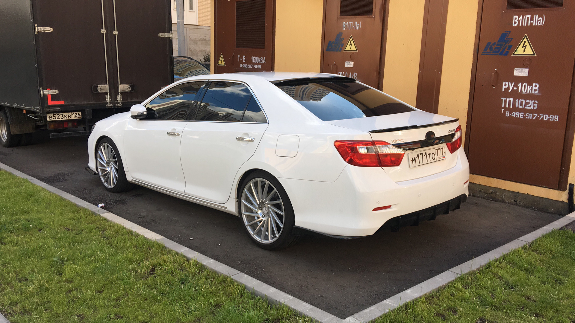 Toyota Camry v50 РѕР±РѕРё