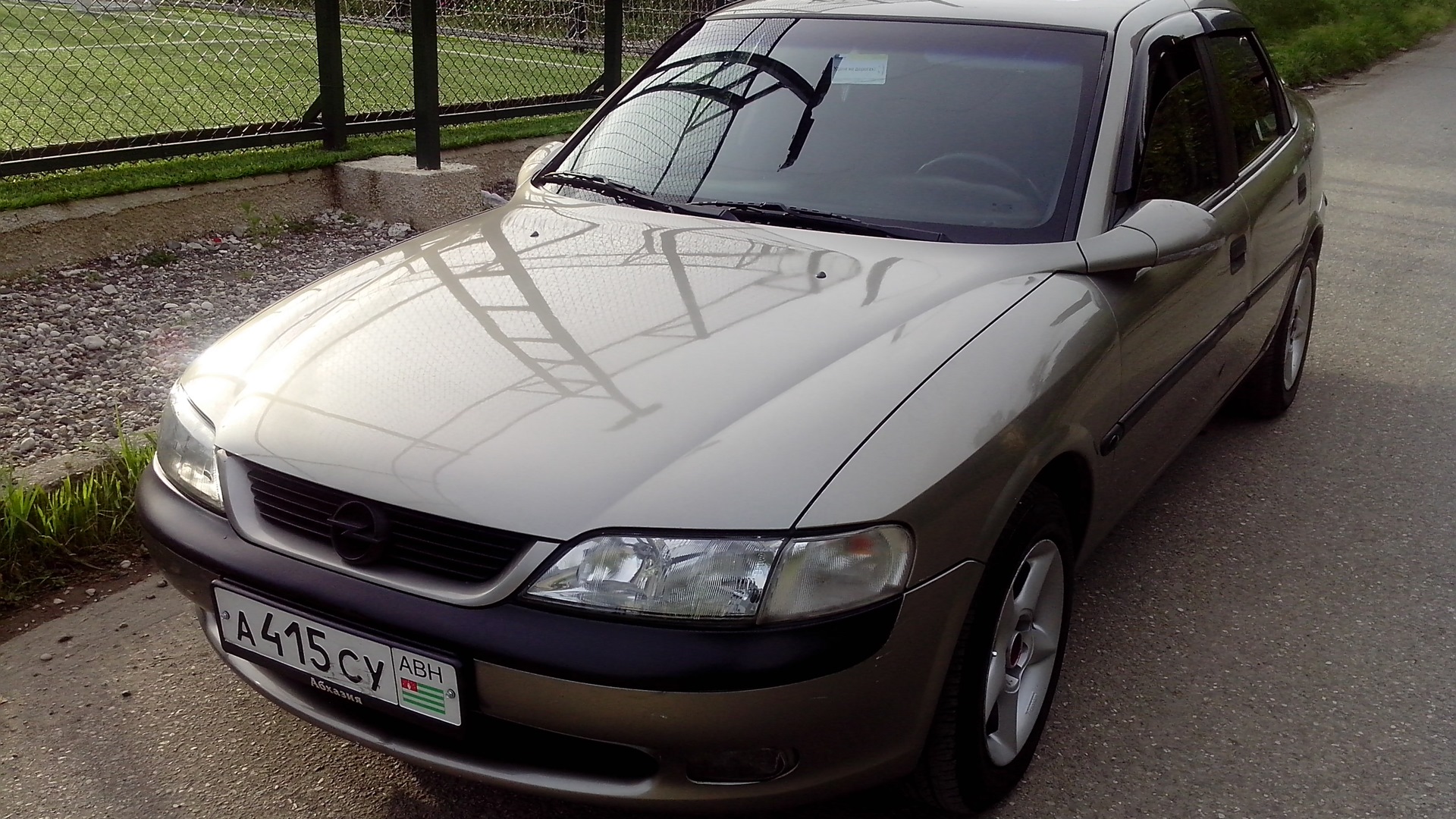 Opel Vectra B 1.6 бензиновый 1998 | Grey Mettalic на DRIVE2