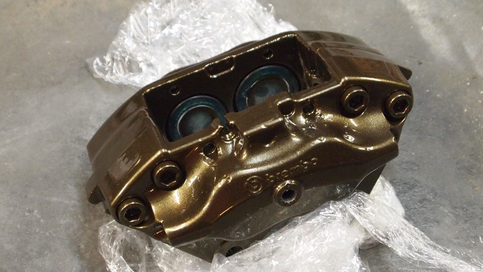 В какой цвет покрасить суппорта? — Audi A4 (B8), 2 л, 2008 года ...