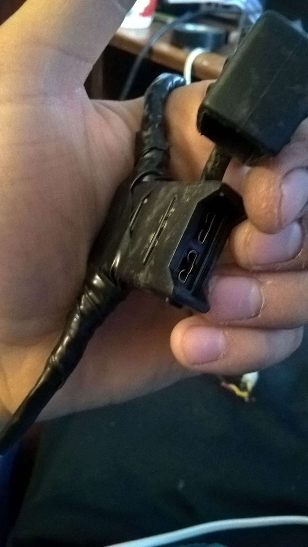 Регулятор зарядки ваз 2109. Регулятор напряжения ваз 2109. Дает зарядку только после перегазовки. Зарядка появляется после перегазовки ваз 2114. Регулятор напряжения 2109.