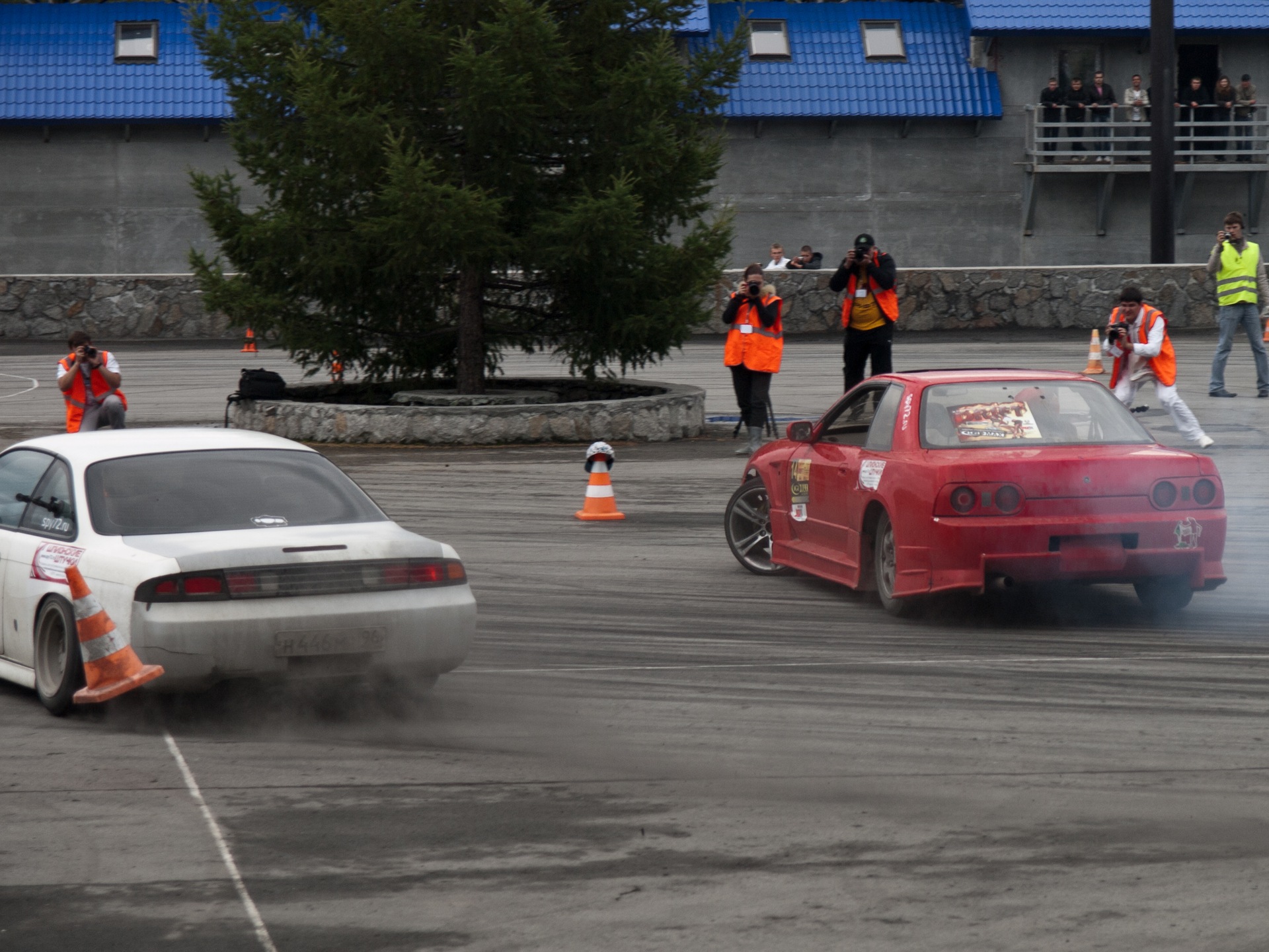 Crazy drift купчино. Дрифт Екатеринбург. Drift площадка Екатеринбург. Дрифт в ЕКБ В центре. Мега ЕКБ дрифт.