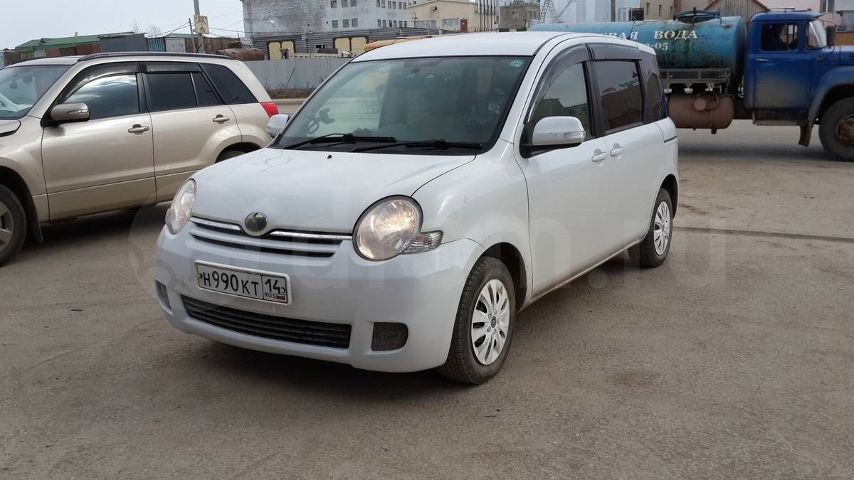 Тойота сиента авито. Тойота Сиента 2009. Toyota Sienta 2009 год. Тойота Сиента 2013. Тойота Сиента 2013г.