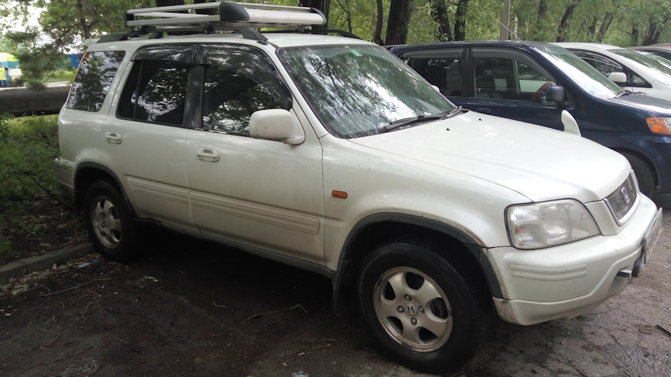 Honda cr v rd1 кондиционер. Шноркель на Honda CRV rd1. Машины 1998 года. Кенгуру Honda CR-V rd1.