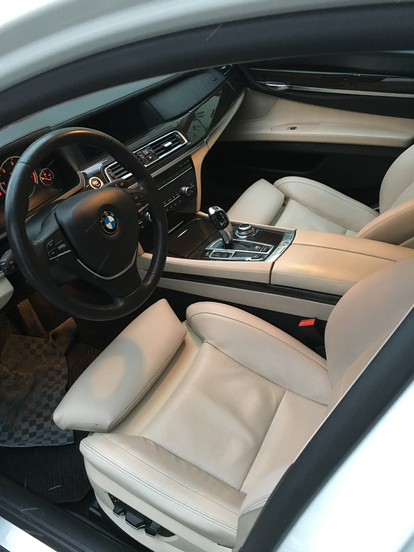 По следам Давидыча — BMW 7 series (F01/02), 3 л, 2010 года | тюнинг | DRIVE2