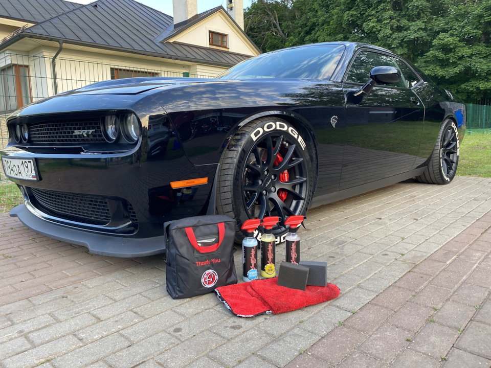 Dodge Challenger srt8 Wheels