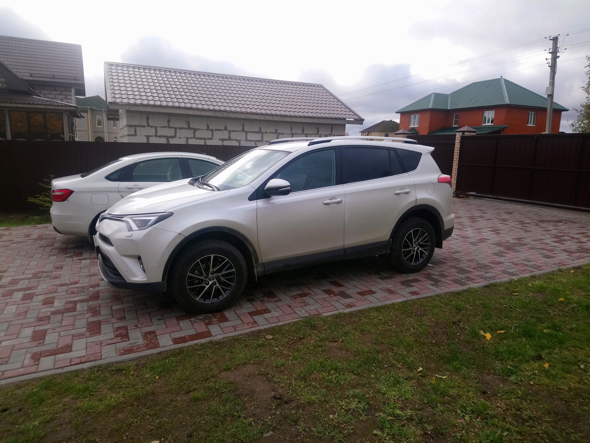 Toyota rav4 r18