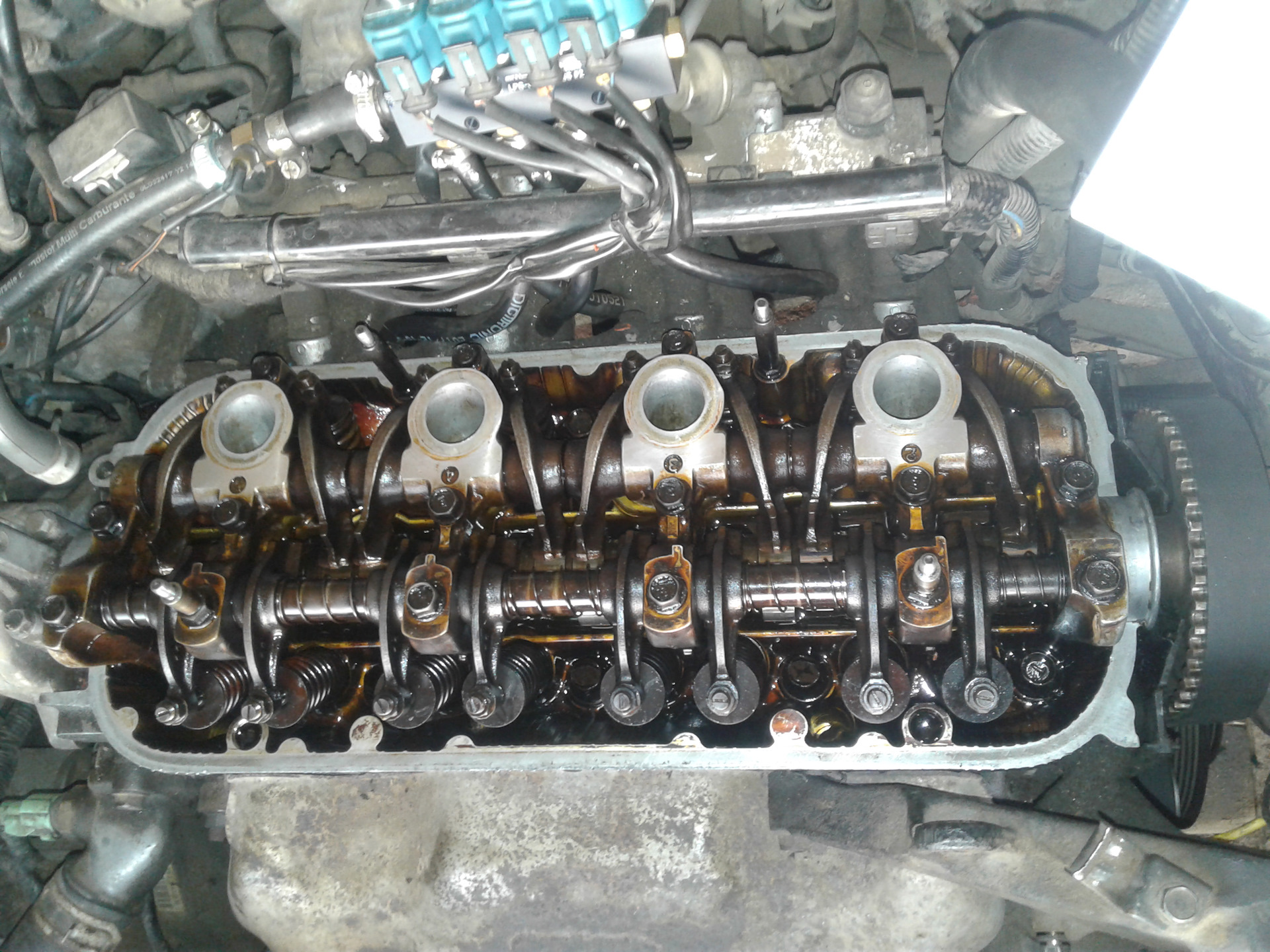 Газораспределение коромысла ленд ровер дискавери 1 1998. 5 распредвал. 2. Регулировка клапанов на ровер 600. Ровер 414 разбор двигателя.