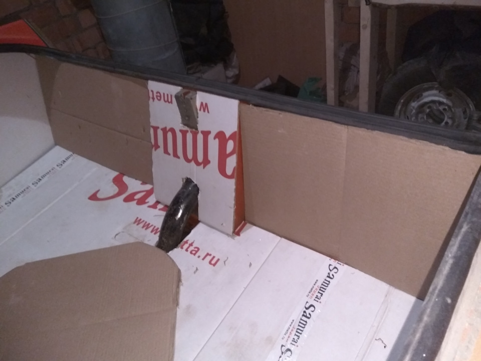 Чем обшить багажник — Москвич 412, 1,5 л, 1994 года | своими руками ...