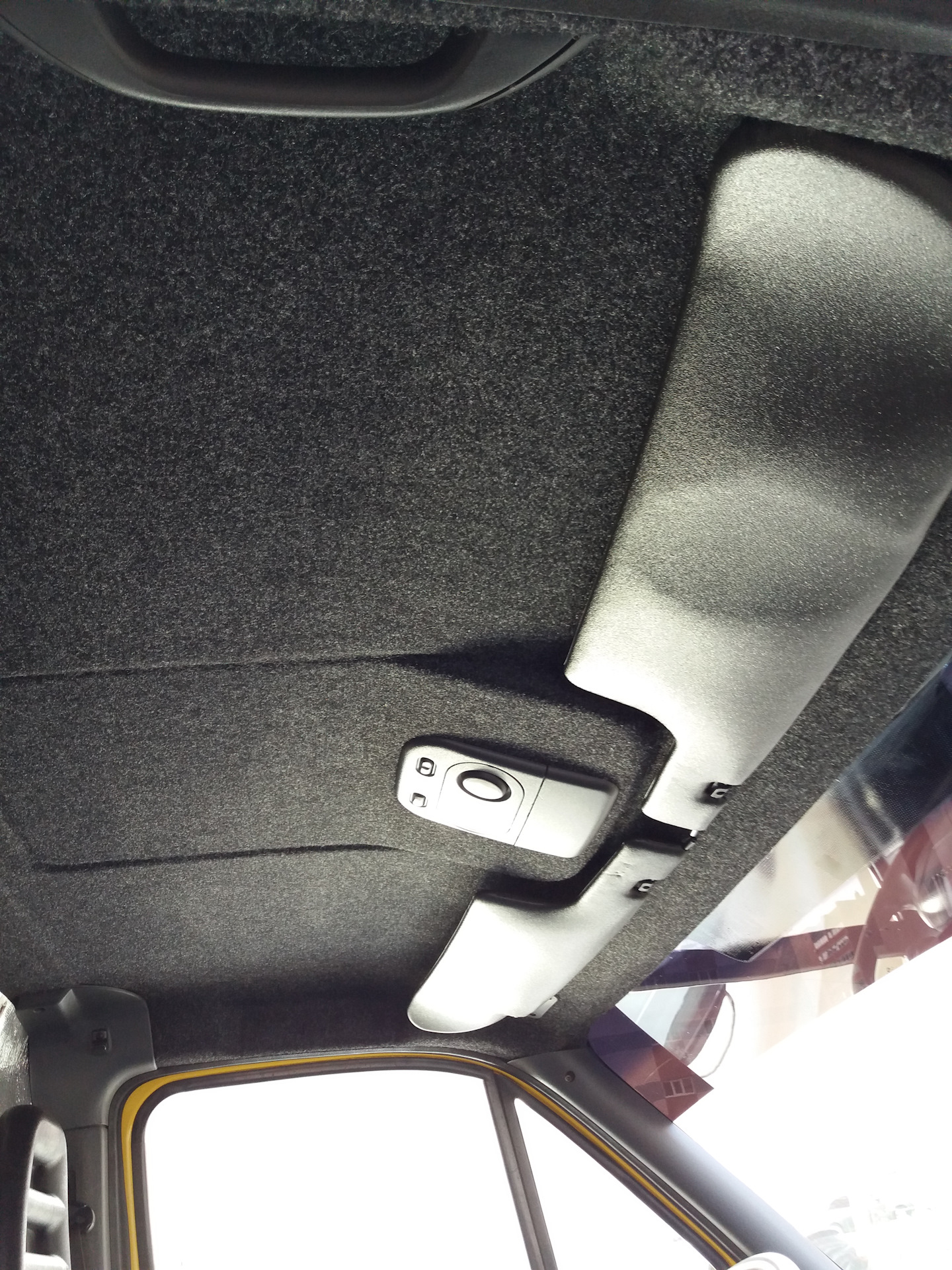 Как снять обшивку двери ивеко Перетяжка потолка - Iveco Daily (3G), 2,8 л, 2000 года тюнинг DRIVE2