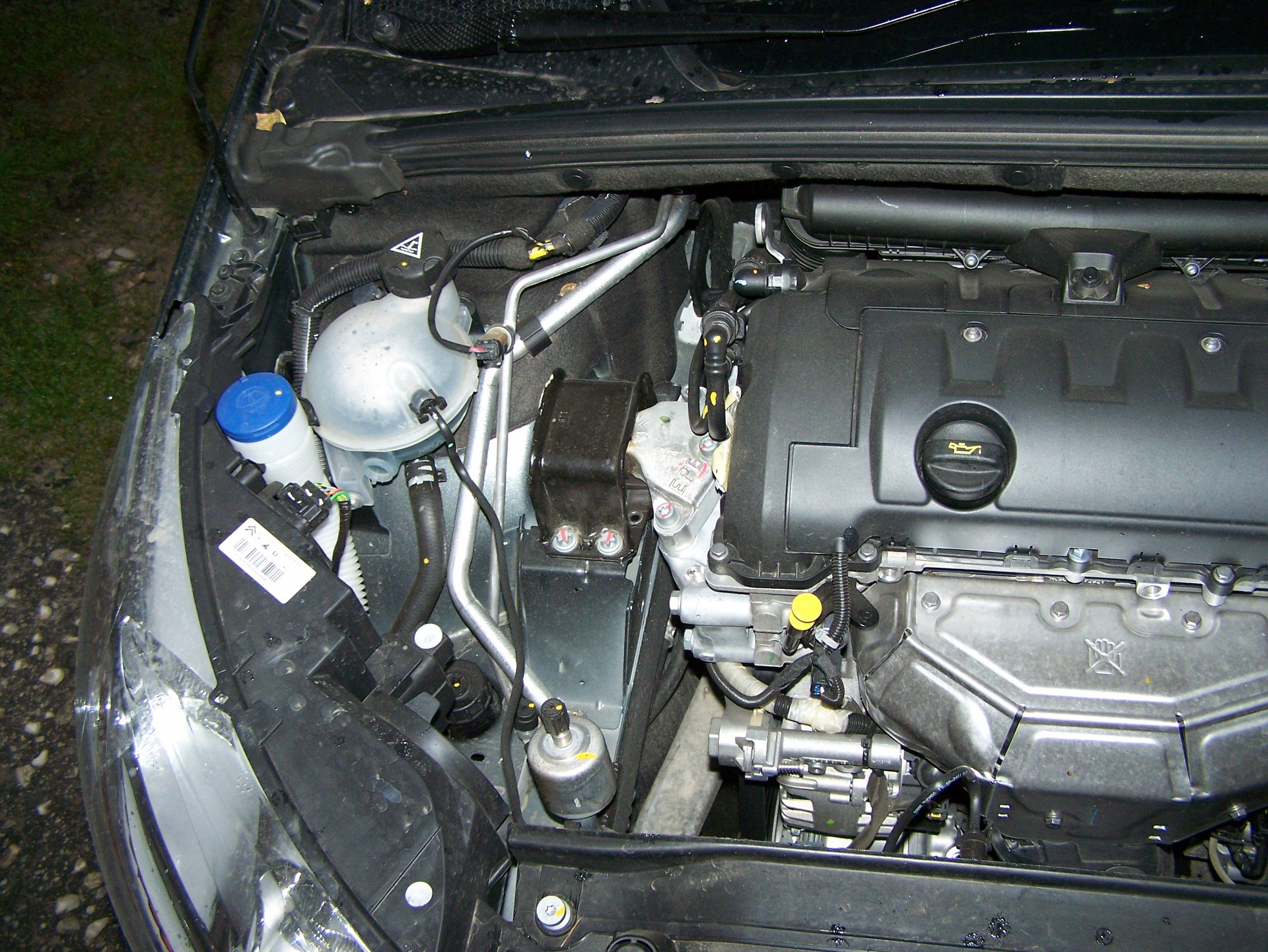 Фото в бортжурнале Citroen C4 (2G)