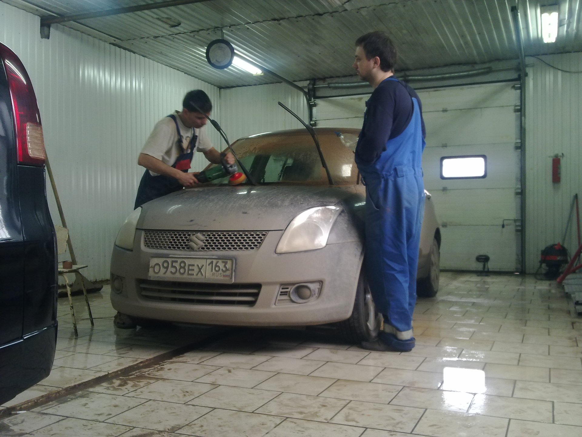 Полировка стекла + Защитная полировка — Suzuki Swift (2G), 1,3 л, 2007 ...