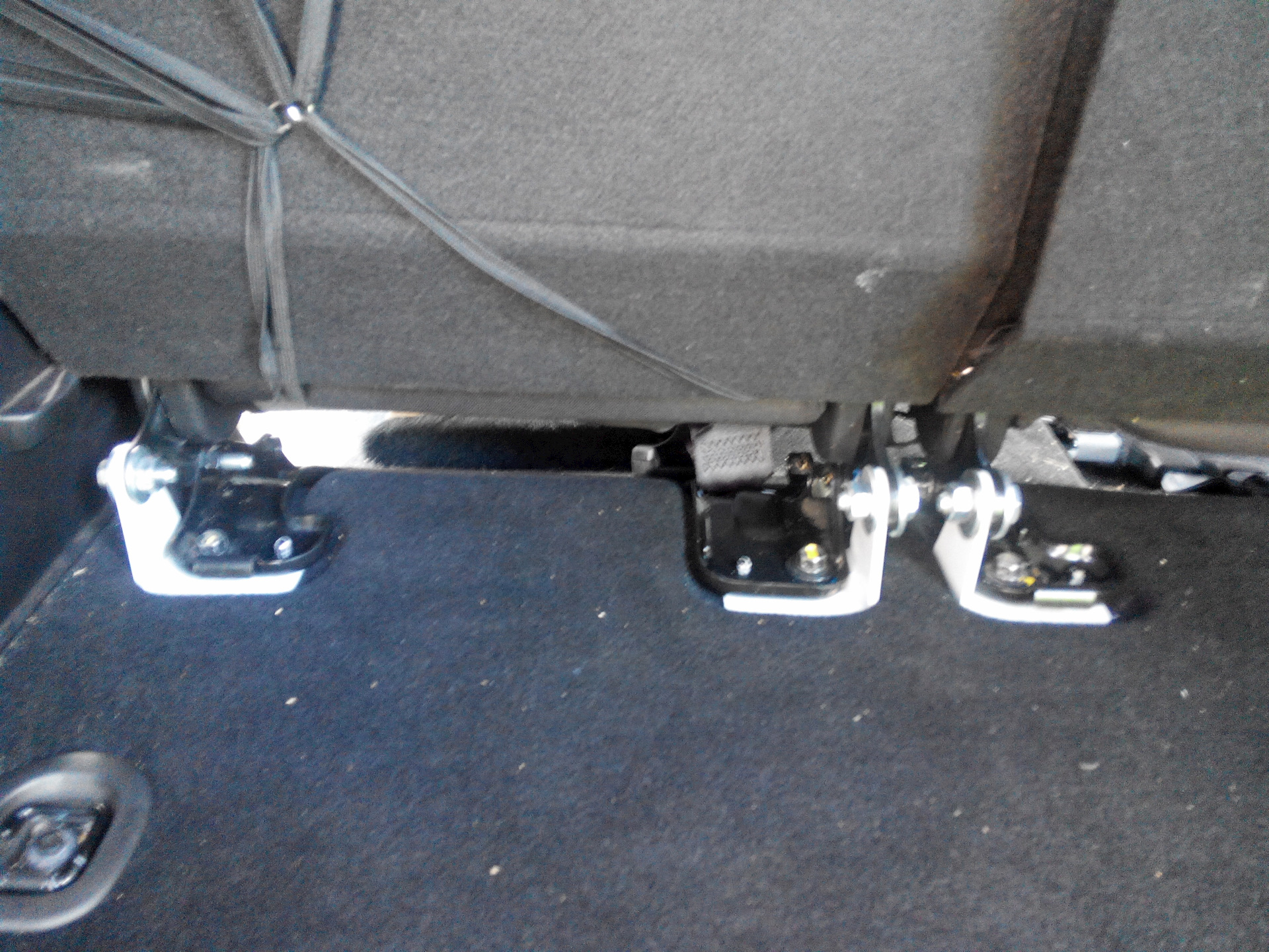 Сдвиг сидений кайрон. Комплект для сдвига задних сидений кайрон. Санг енг кайрон сдвиг задних сидений. Сдвиг сидений. Сдвиг задних сидений кайрон.