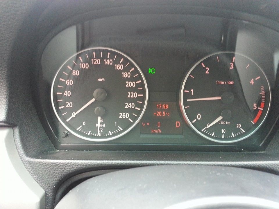 BMW e90 Speedometer jerking