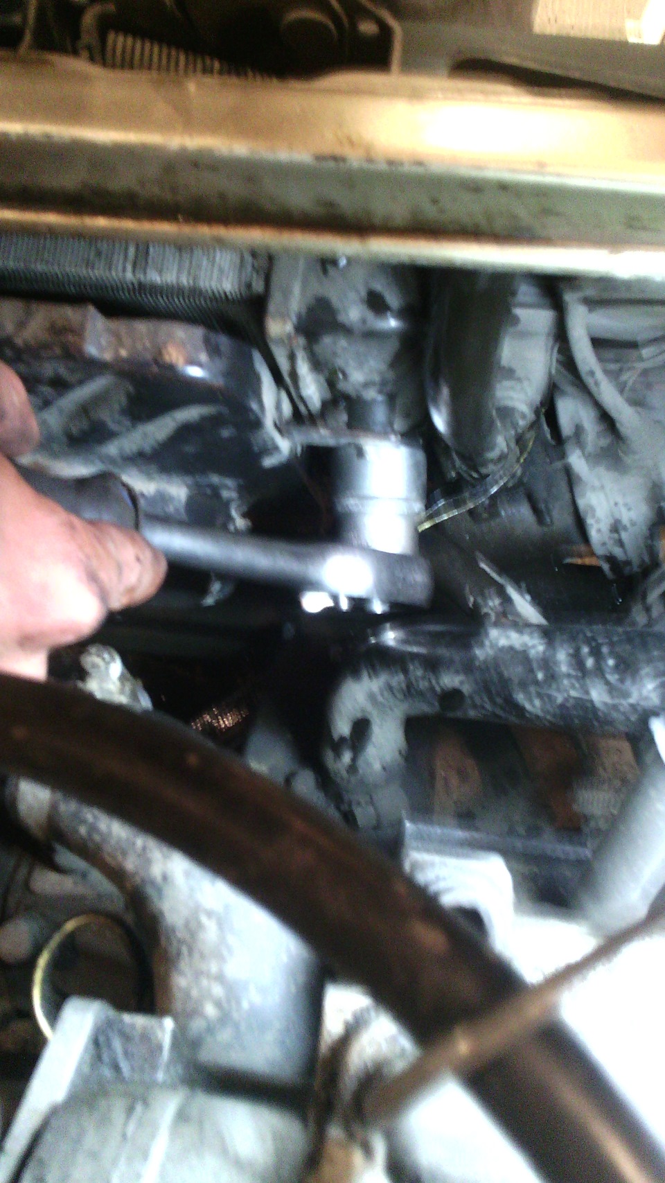 Замена краника печки и датчика включения вентилятора — Lada 11113 Ока ...