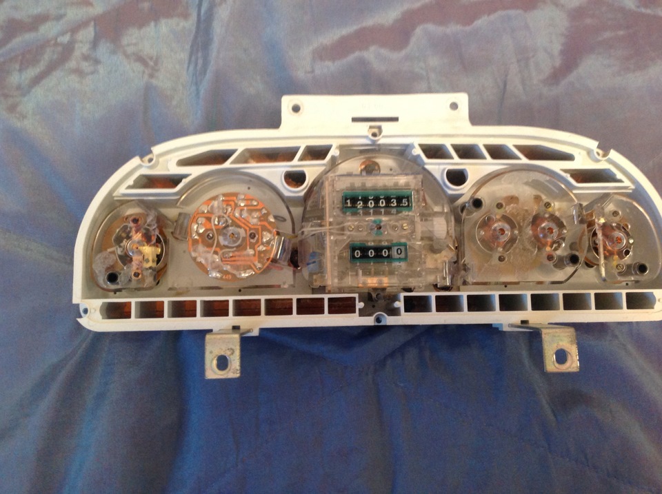 8)Замена внутренностей приборной панели — ГАЗ 3110, 2 л, 2000 года ...