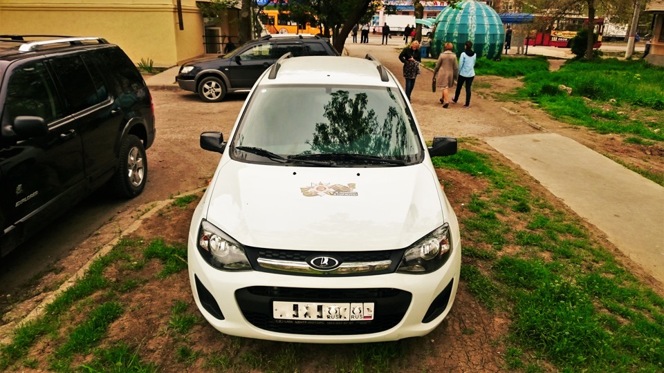 Наклейка ко дню Победы — Lada Калина Универсал (2G), 1,6 л, 2015 года ...