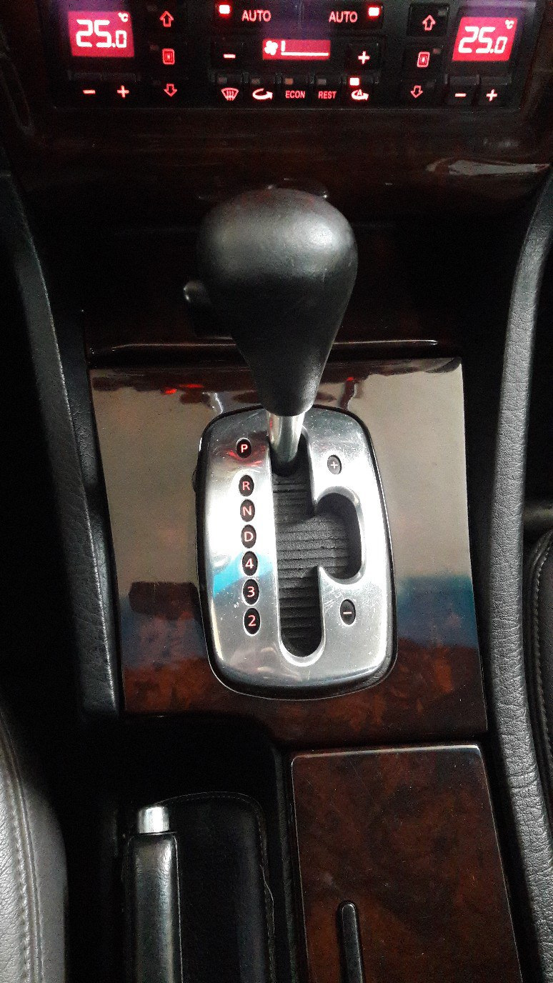 Полировка салонного дерева — Audi A8 (D2), 3,7 л, 1998 года | другое ...