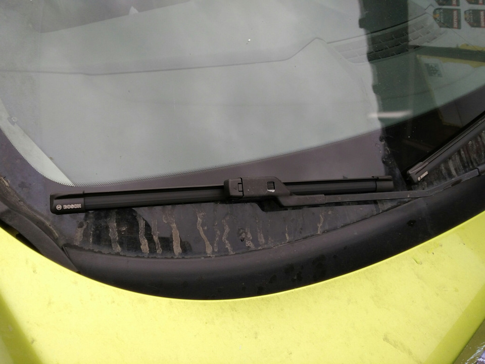 Как снять дворники фиеста мк 5 Замена щёток - Ford Fiesta (Mk VI), 1,4 л, 2008 года расходники DRIVE2