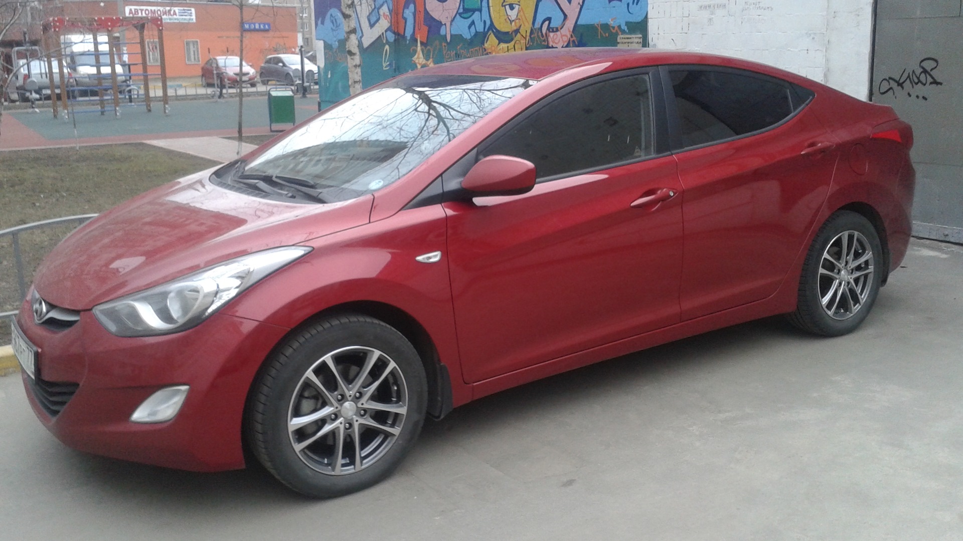 Hyundai Elantra (5G) 1.6 бензиновый 2012 | Красная Фурия на DRIVE2