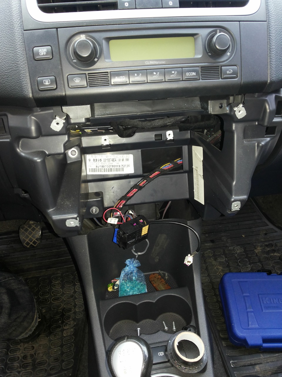 Адаптер к штатной магнитоле Dance (эмулятор CD-чейнджера Yatour YT-M06 ...