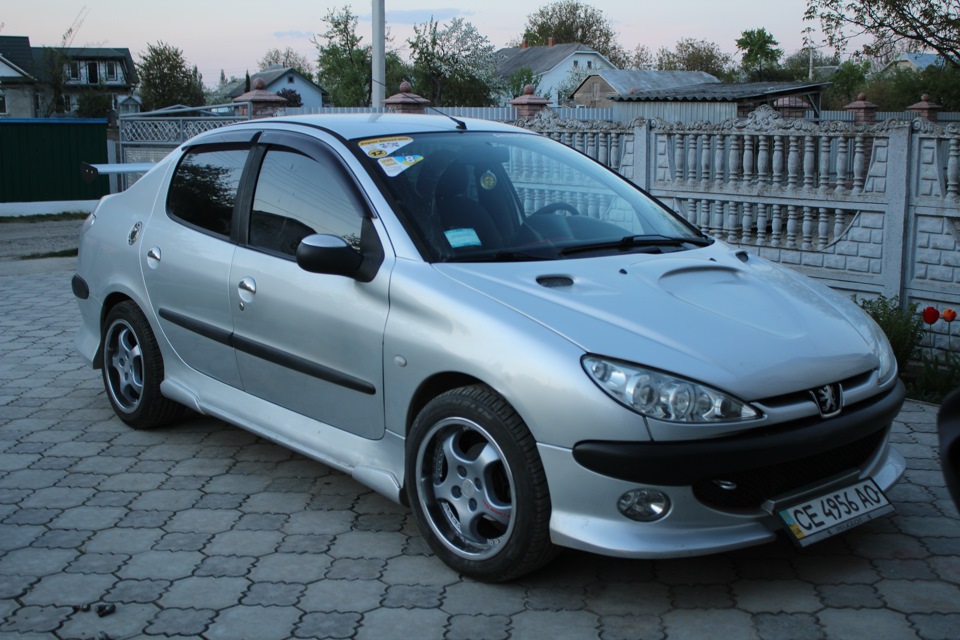 Пежо 206 седан. Peugeot 206 1.6 sedan. Peugeot 206 седан drive2. Пежо 206 седан серая Drive. Пежо 206 седан на дисках.